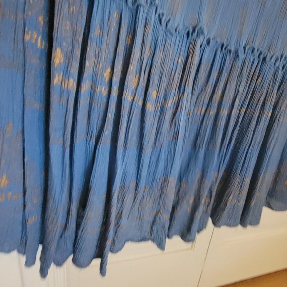 Elegant Mint Green and Cream Maxi Dress - Picture 9 of 10